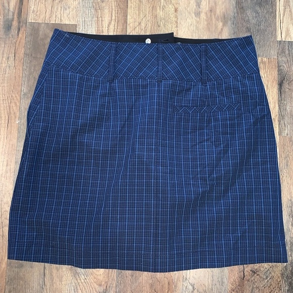 ANNIKA Cutter & Buck Golf Skort.  Size 4. - Picture 3 of 4